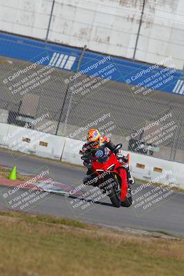 media/Nov-26-2022-Fastrack Riders (Sat) [[b001e85eef]]/Level 1/Session 3 Outside Turn 9/